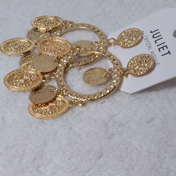 Dangle Hoop Coin Pierce Earrings Gold Tone Juliet - Picture 2 of 6